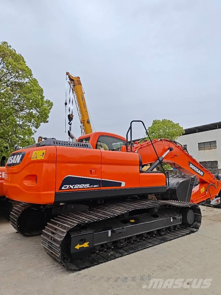 Doosan DX 225 LC-9C Crawler excavators