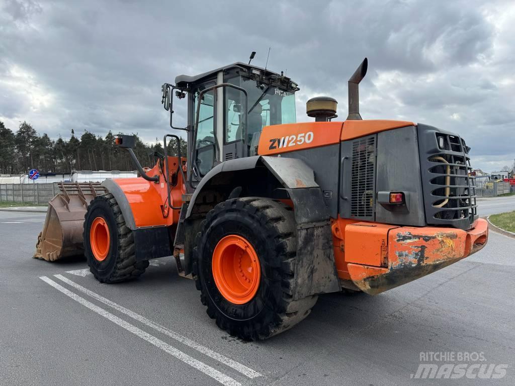 Hitachi ZW 250 Wheel loaders