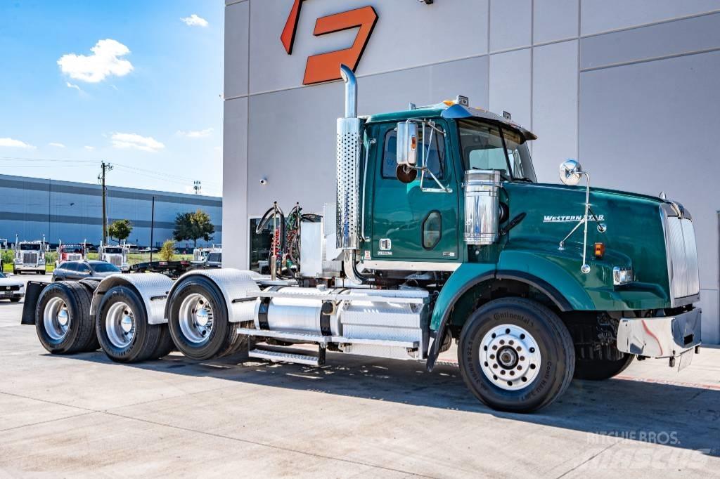 Western Star 4900 SB Prime Movers