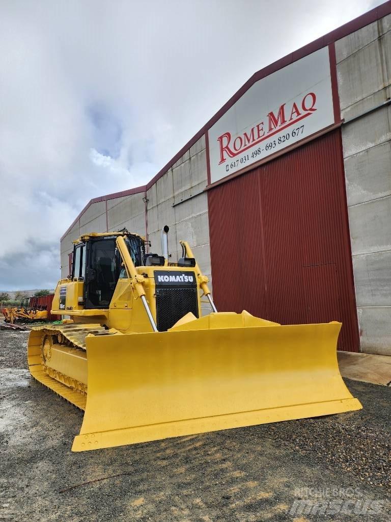 Komatsu D 65 PX-17 Crawler dozers