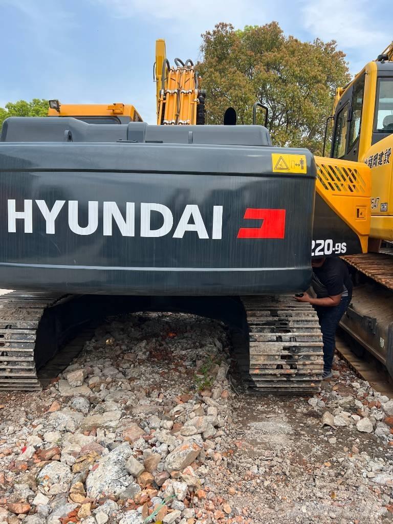 Hyundai 220LC-9S Crawler excavators