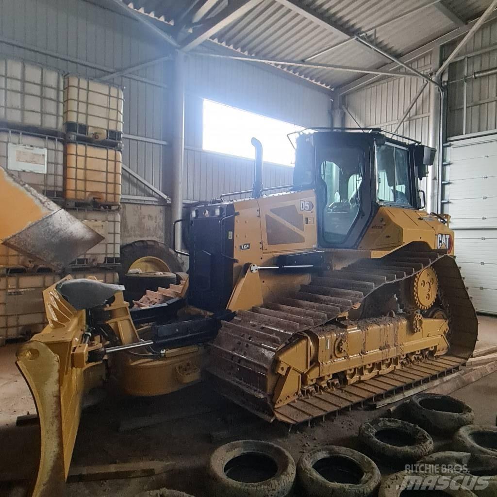 CAT D 5 LGP Crawler dozers