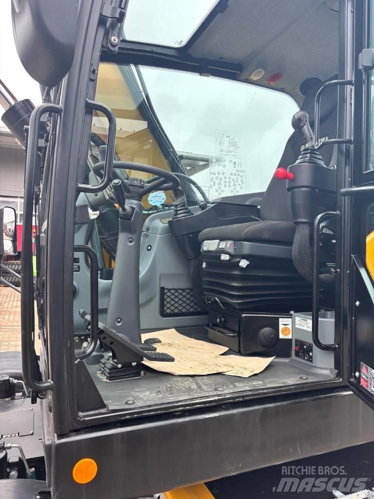 Hydrema MX18G Wheeled excavators