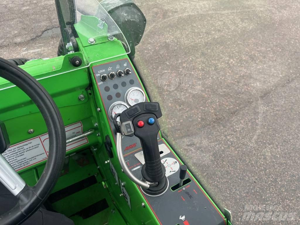 Avant 423 Multi-purpose loaders