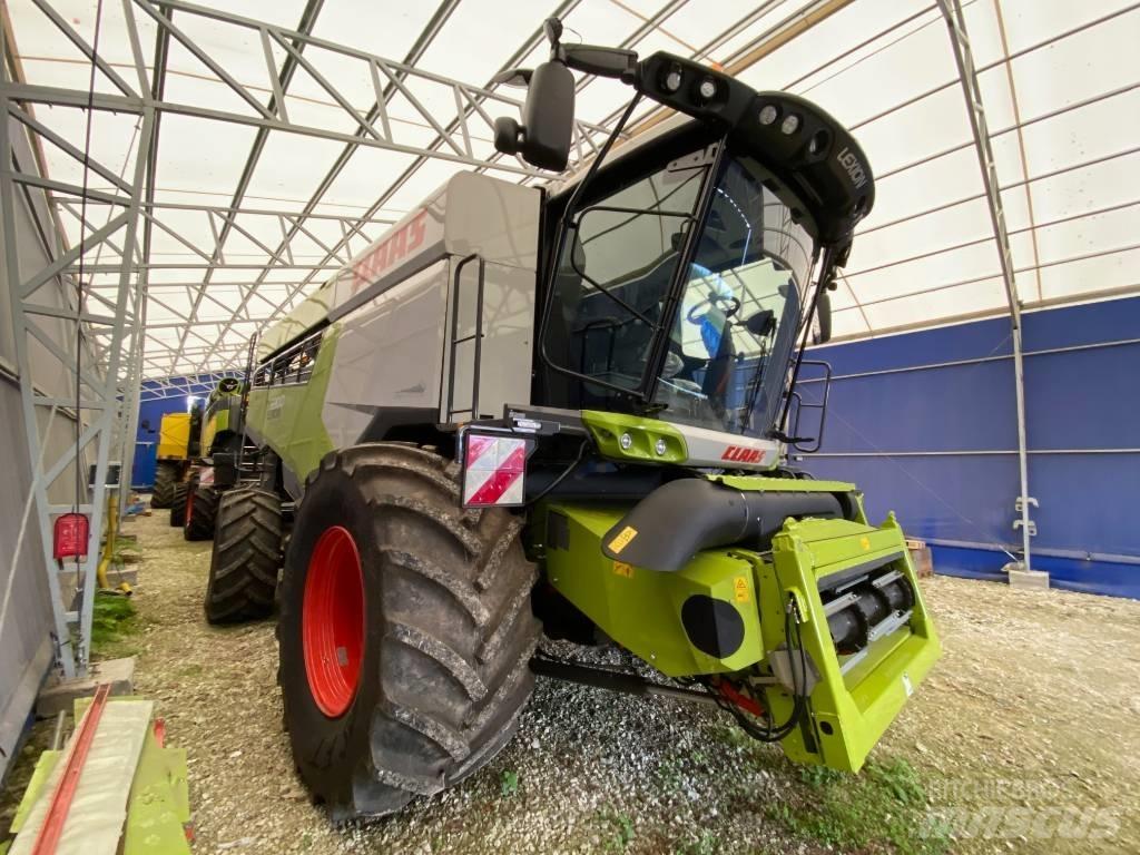 CLAAS Lexion 6900 Combine harvesters
