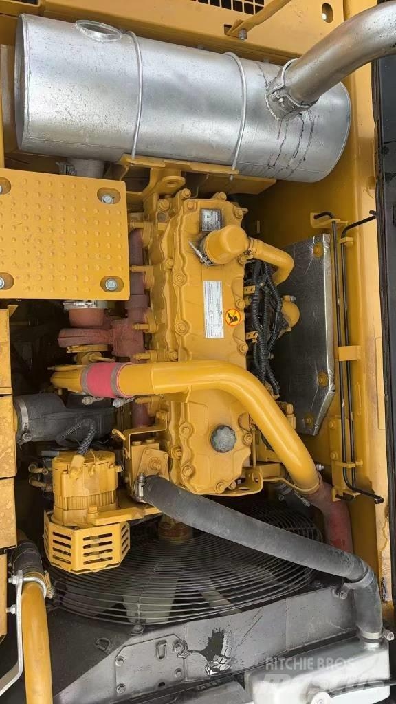 CAT CAT330D2L Mini excavators  7t - 12t
