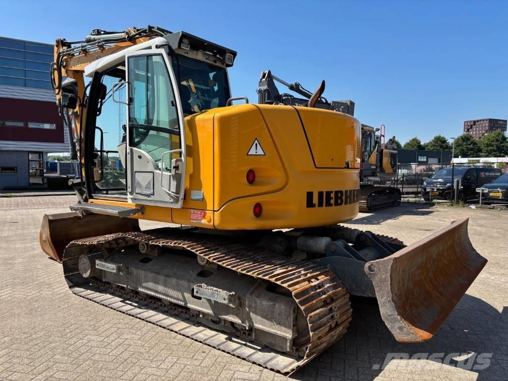 Liebherr R 914 Crawler excavators