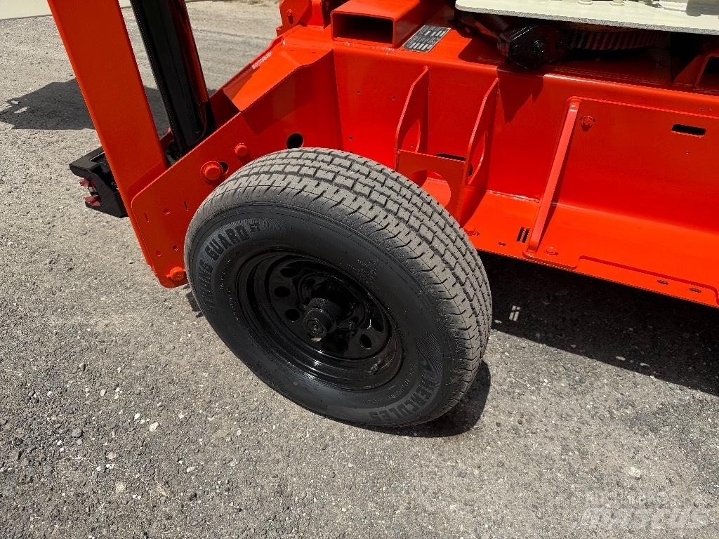 JLG T 500 J Trailer mounted platforms