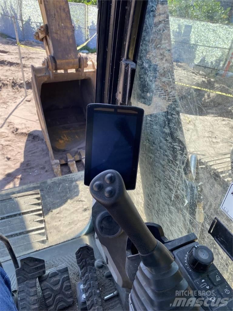 CAT 330 GC Crawler excavators