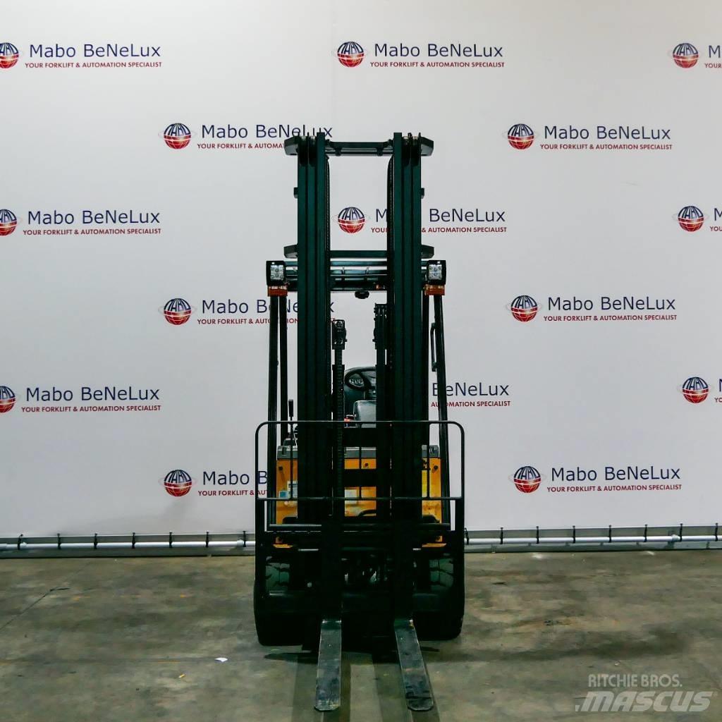 Hyundai 20 BT-9U Electric forklift trucks