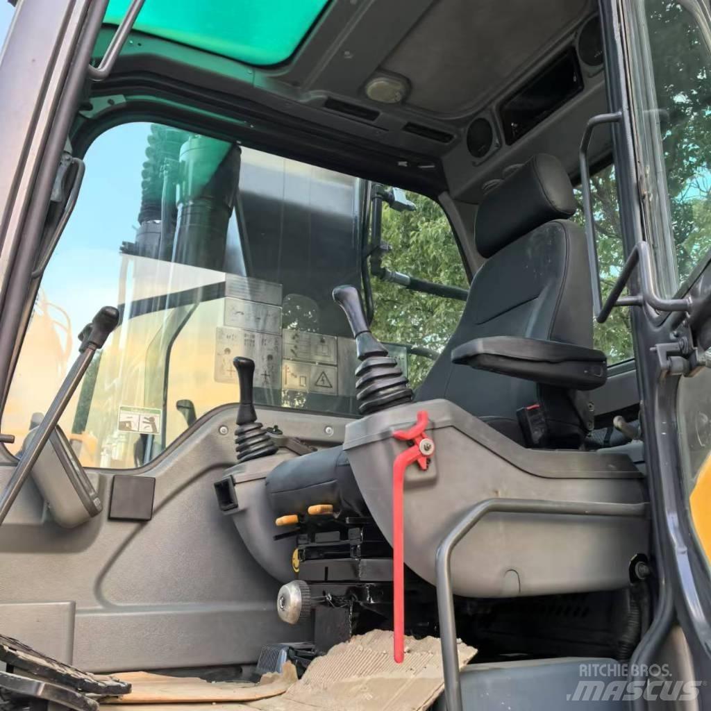Volvo EC 210 D Mini excavators  7t - 12t