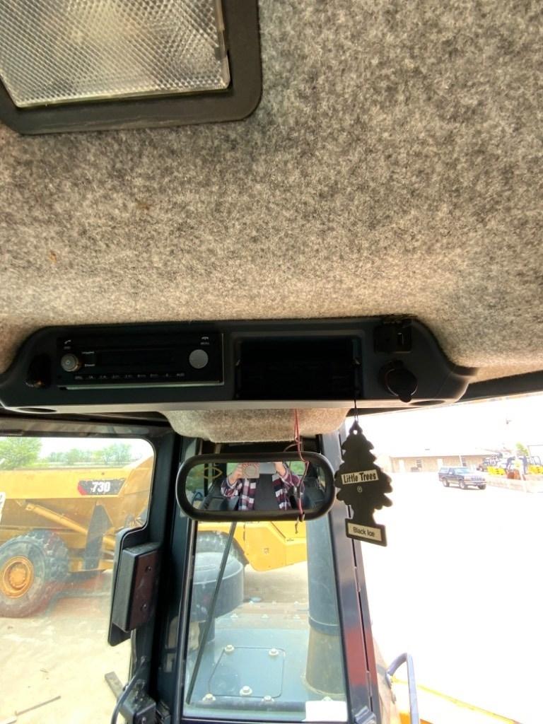DEERE 750K Crawler dozers
