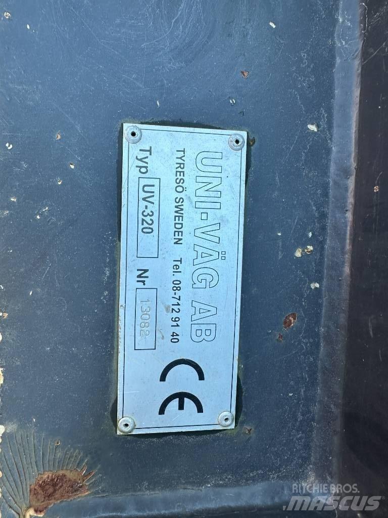 Uni-väg UV-320 Farm machinery