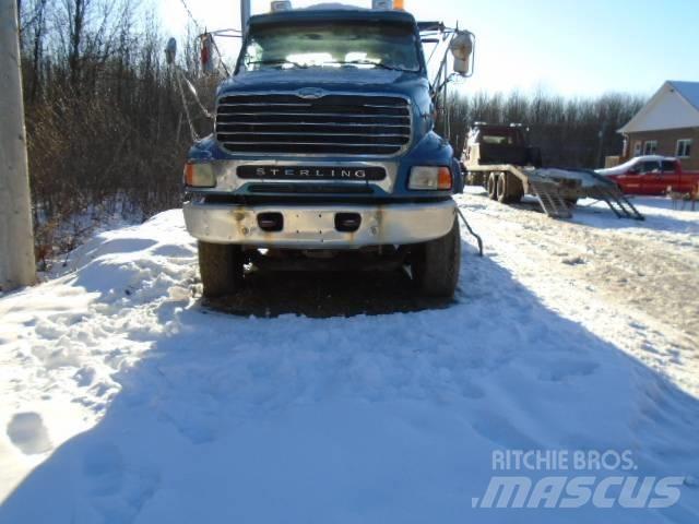 Sterling L 9500 Flatbed / Dropside trucks