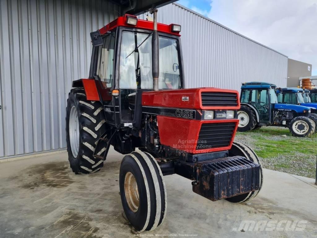 Case IH 856 XL Tractors