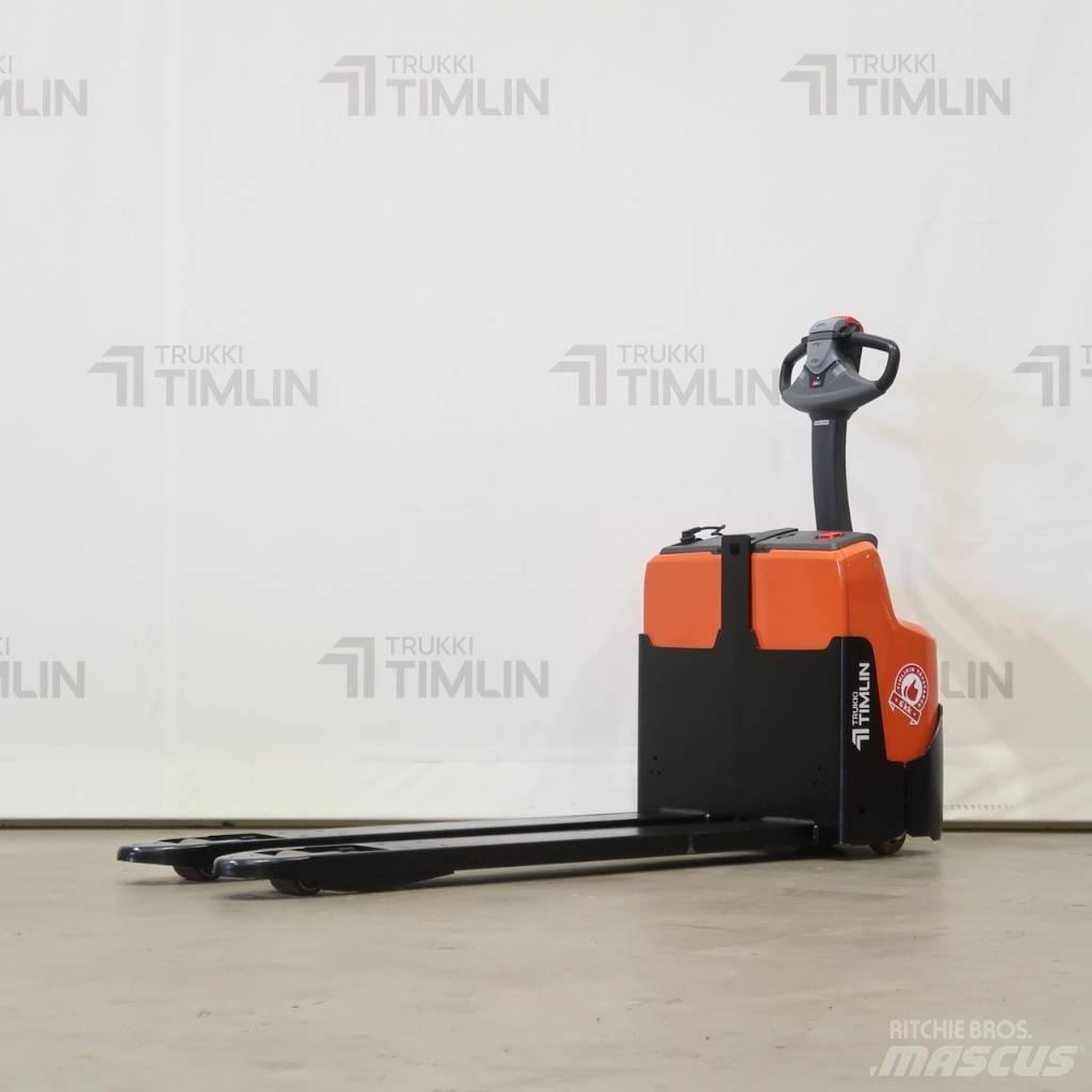 Toyota LWI160 Low lifter