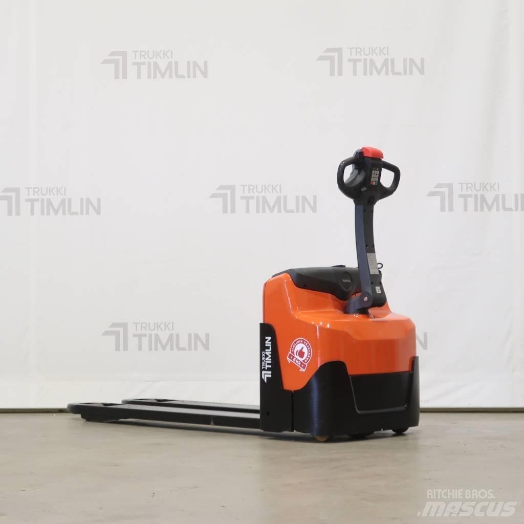 Toyota LWI160 Low lifter