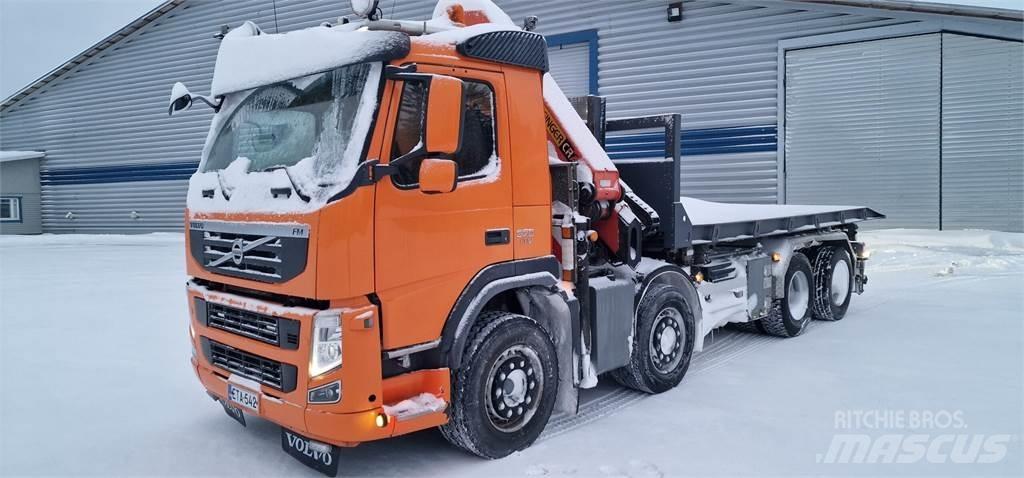 Volvo FM370 Truck mounted cranes