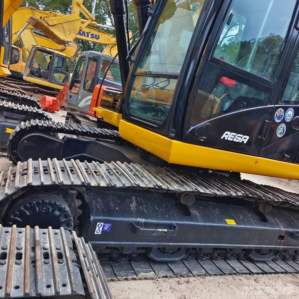 CAT 323 D Crawler excavators