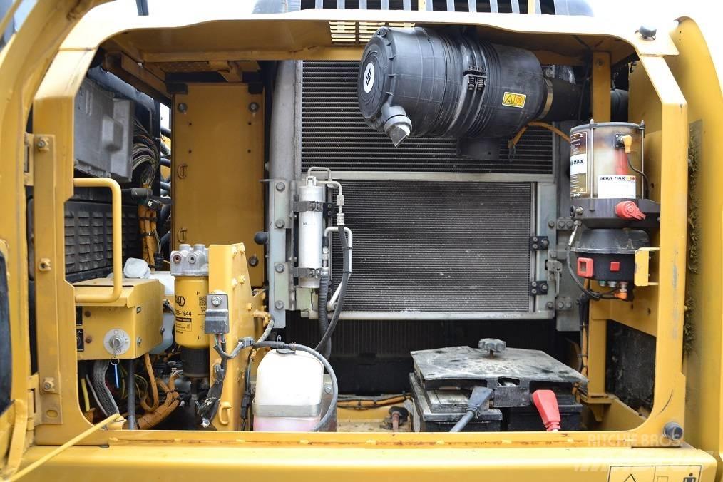 CAT 319 D L Crawler excavators