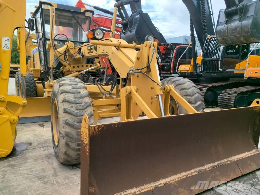 SEM 919 Graders