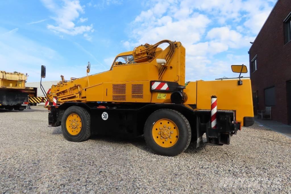 Kobelco RK 70 M2 Rough terrain cranes