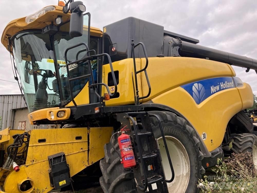New Holland CR 9080 Combine harvesters