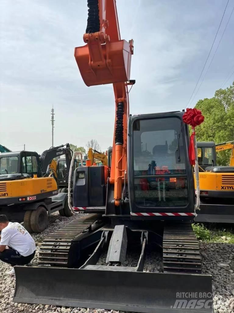 Hitachi ZX 70 Crawler excavators