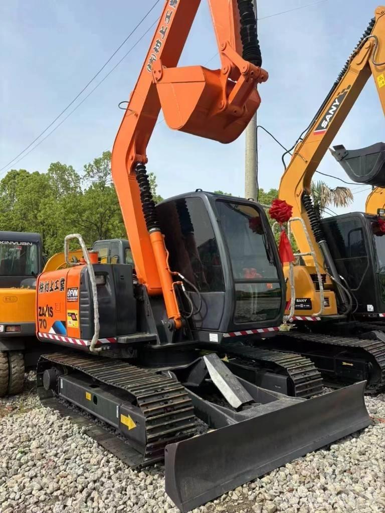 Hitachi ZX 70 Crawler excavators