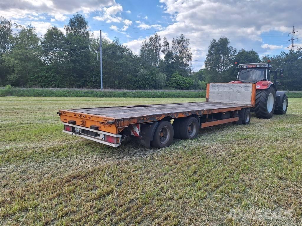 Meusburger 800 Bale trailers