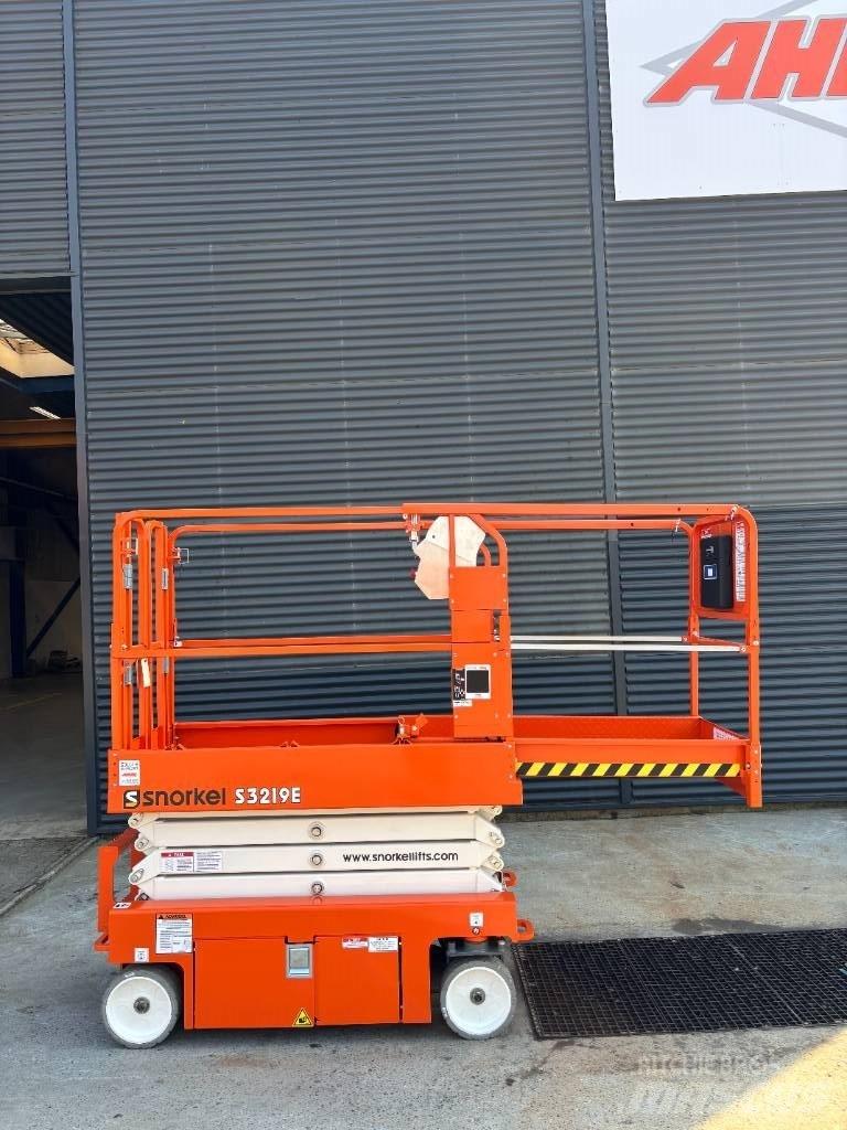 Snorkel S 3219 E Scissor lifts
