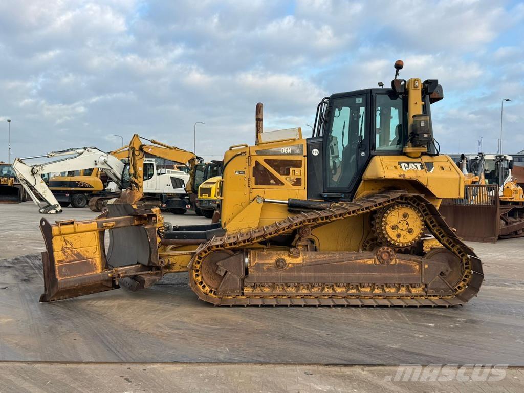CAT D6N LGP Crawler dozers