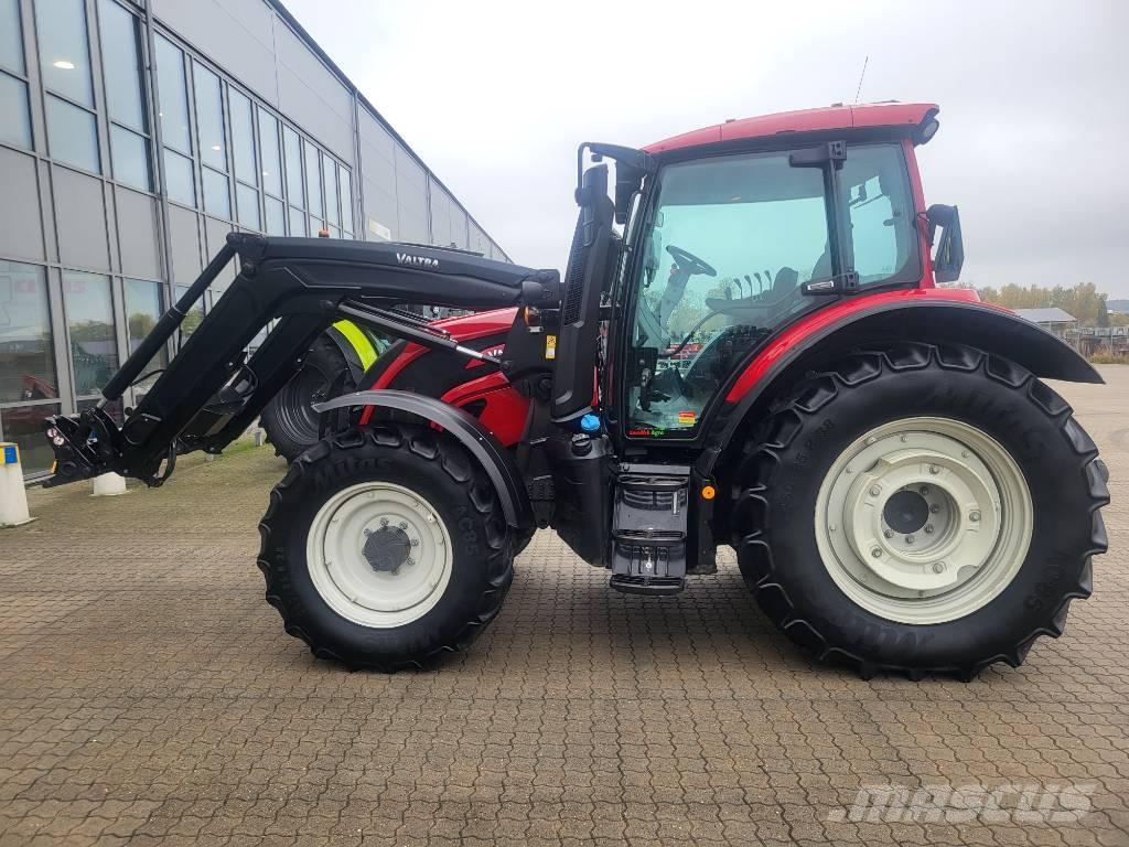 Valtra N154e Tractors