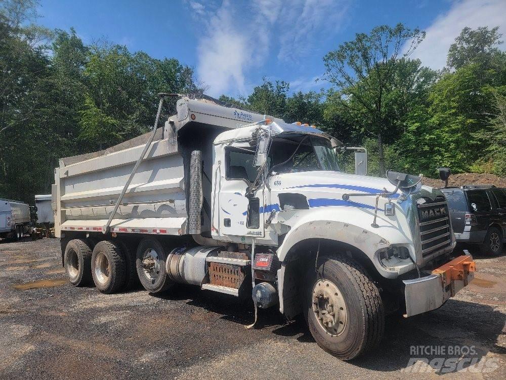 Mack 713GU Tipper trucks