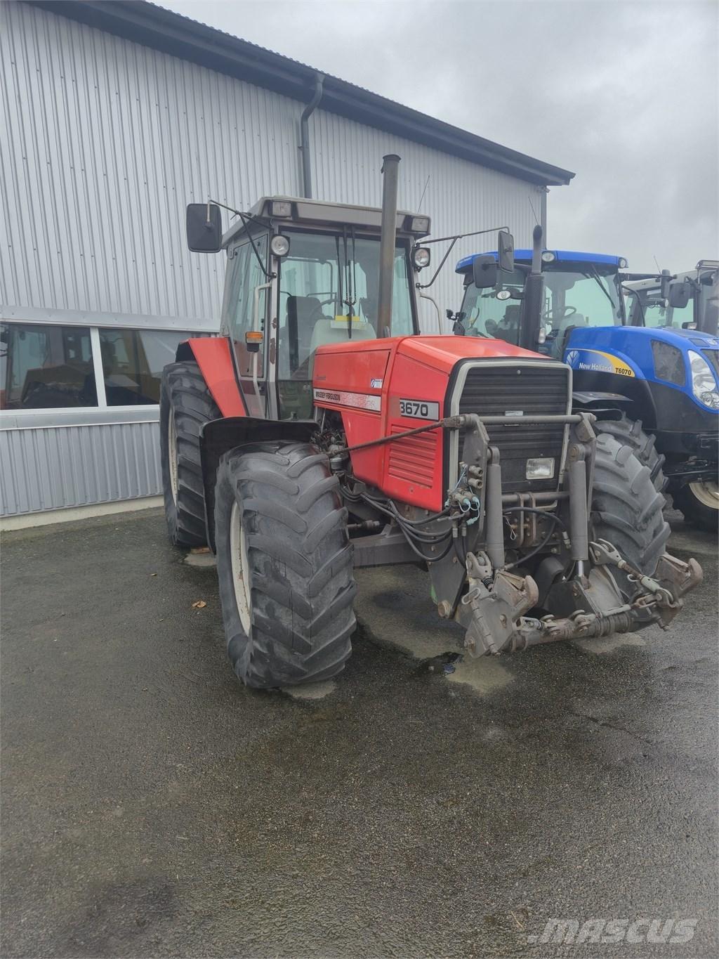 Massey Ferguson 3670 Tractors