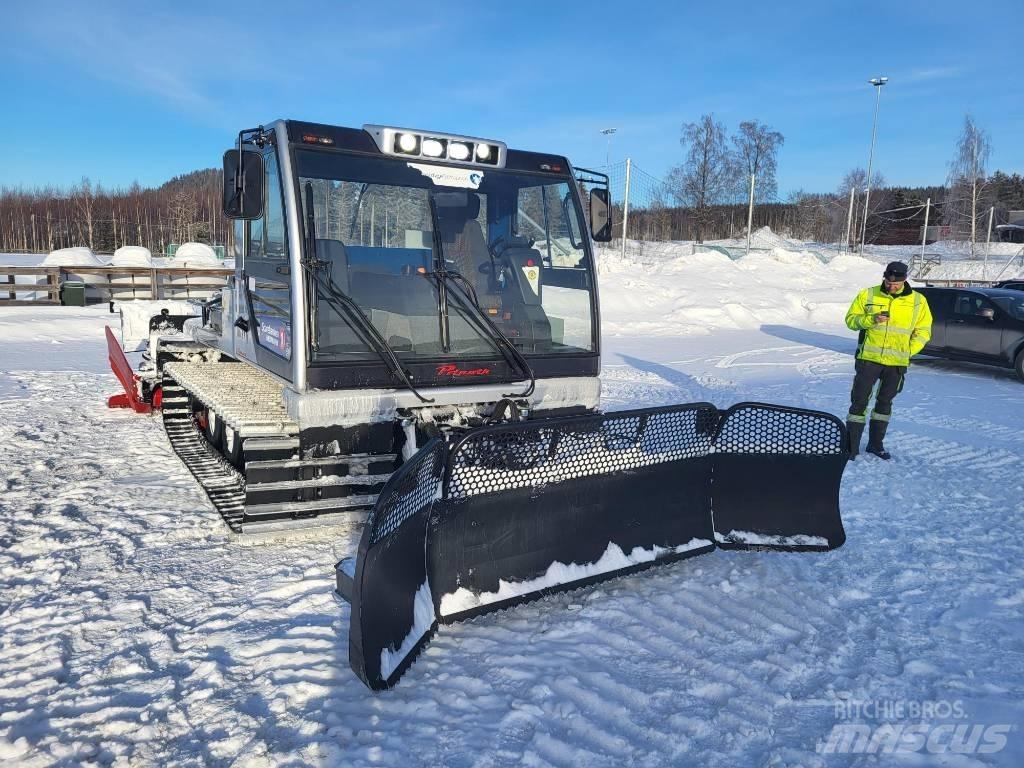Prinoth Husky Snow groomers