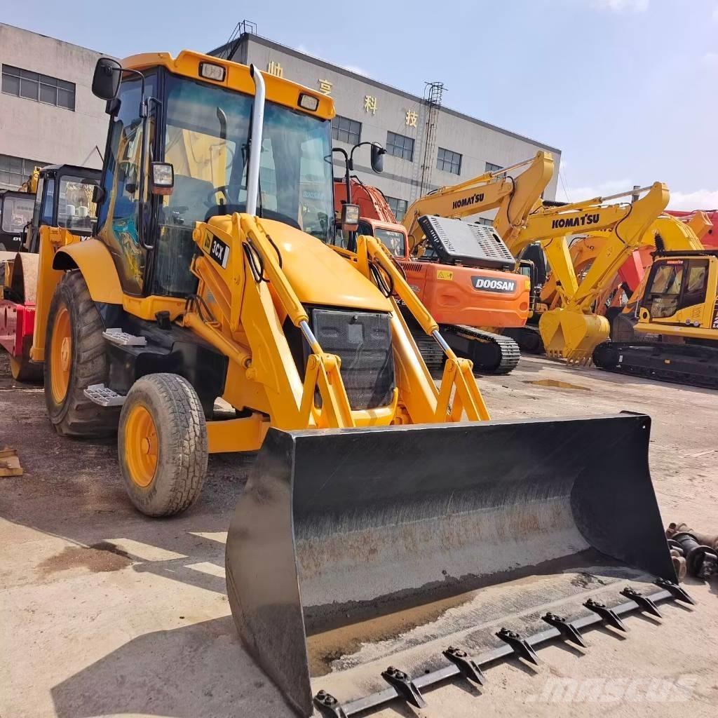 JCB 3 CX Backhoe