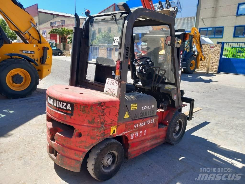 Manitou CD 25 P Diesel trucks