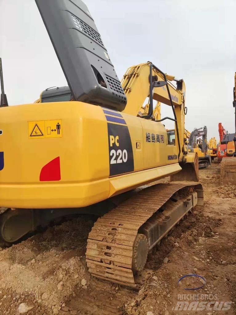 Komatsu PC220 Crawler excavators