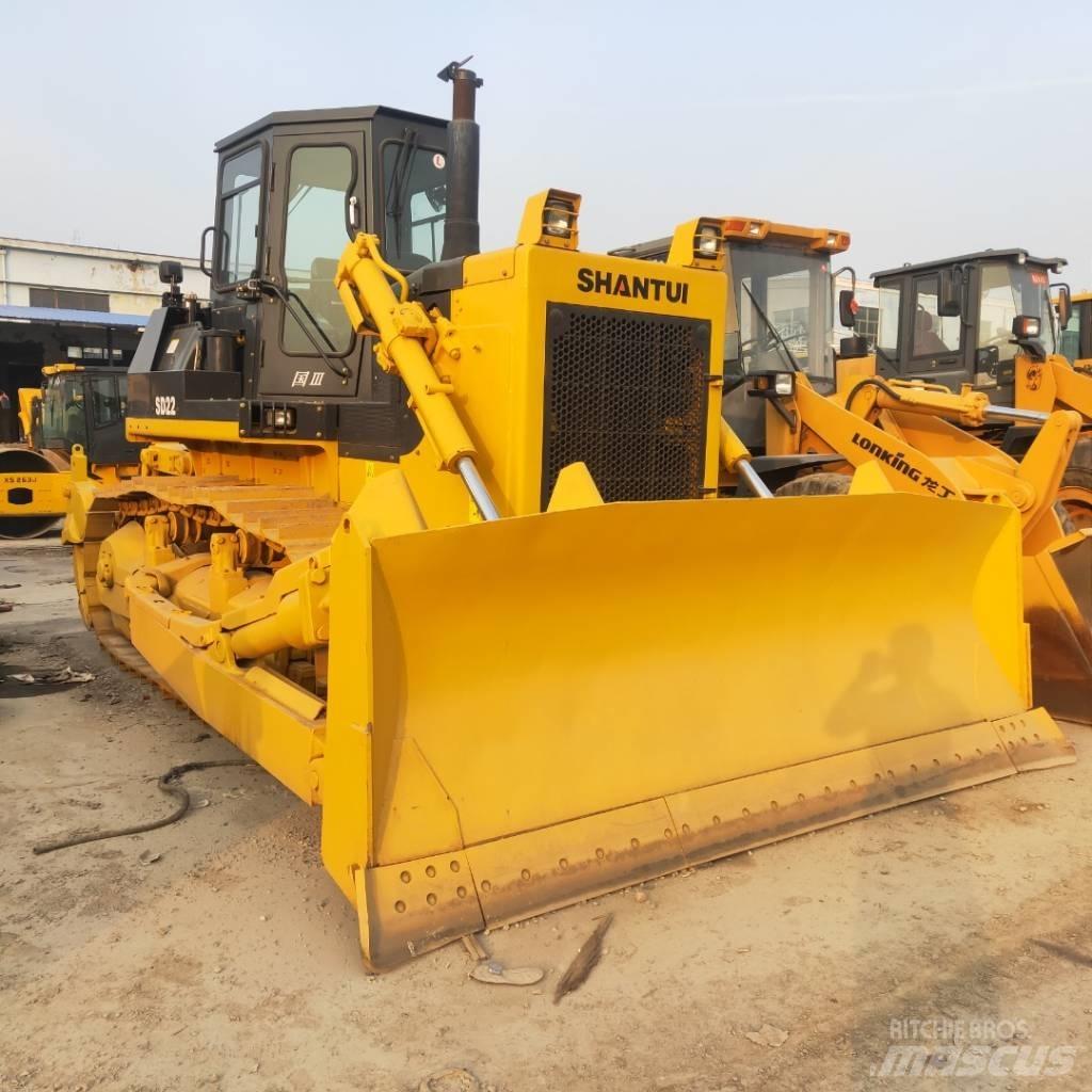Shantui SD 22 Crawler dozers