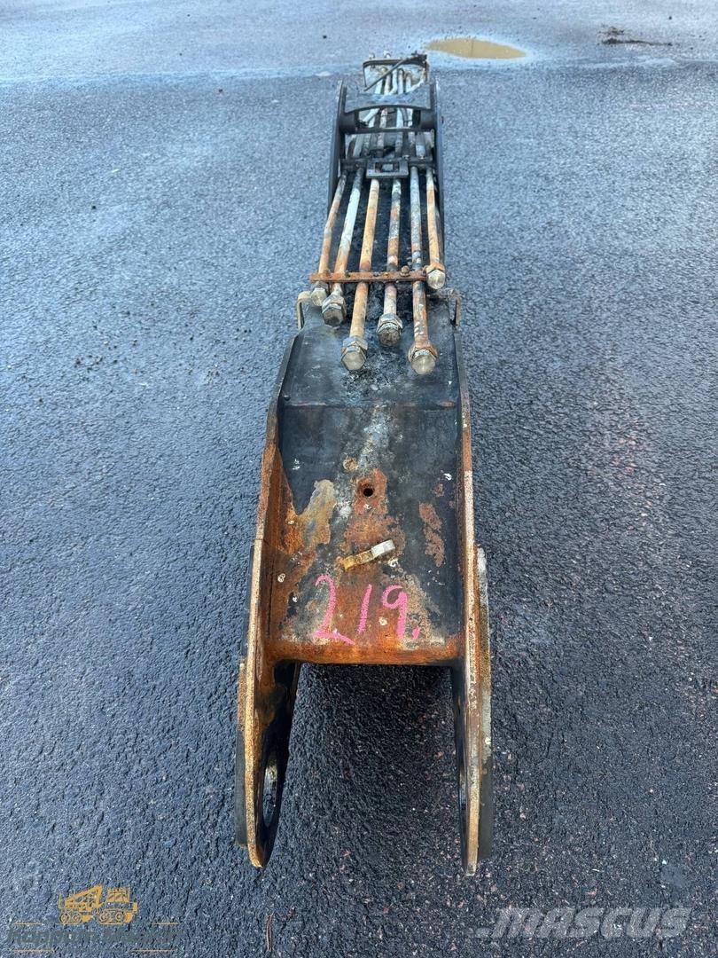 Komatsu 105F Loader cranes