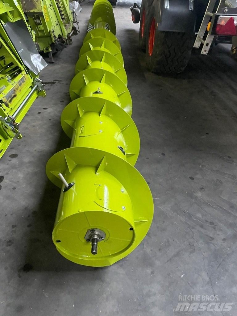 CLAAS Vario 930 Chassis and suspension