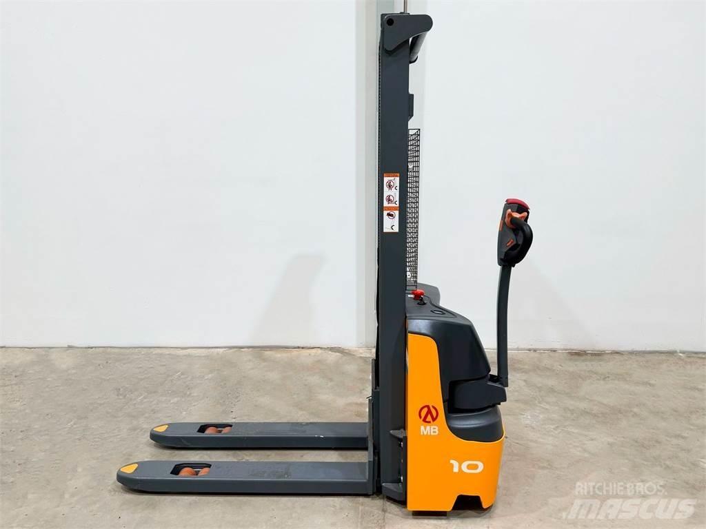 XEA 10 2S300 Pedestrian stacker