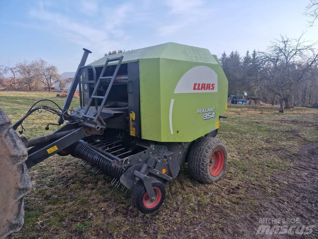 CLAAS Rollant 354 RC Round balers