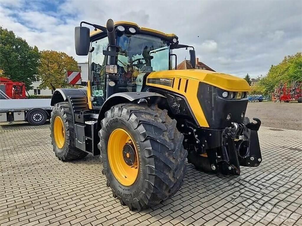 JCB 4220 Fastrac Tractors
