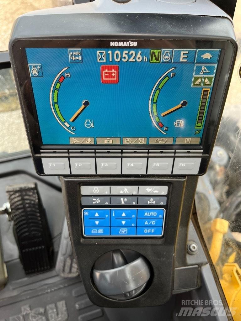 Komatsu PW148-8 Wheeled excavators