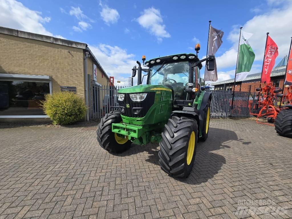 John Deere 6120 R Tractors