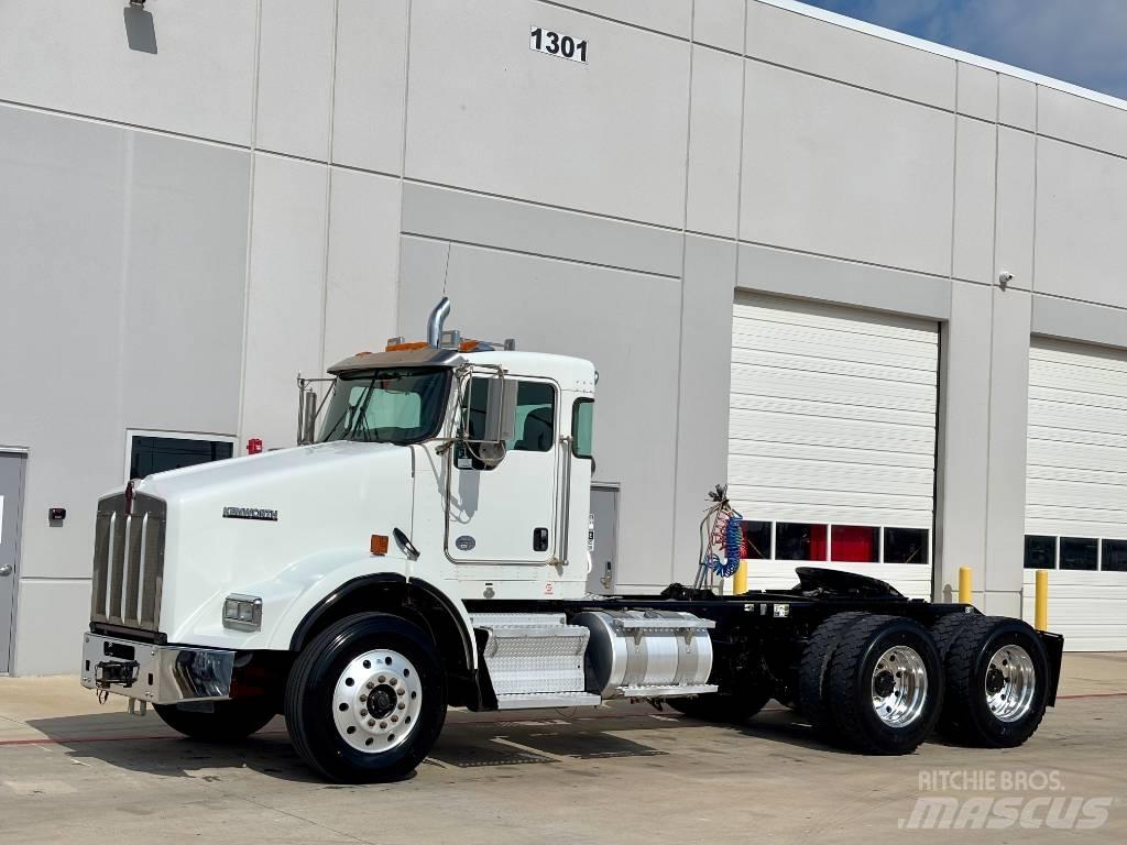 Kenworth T 800 Prime Movers