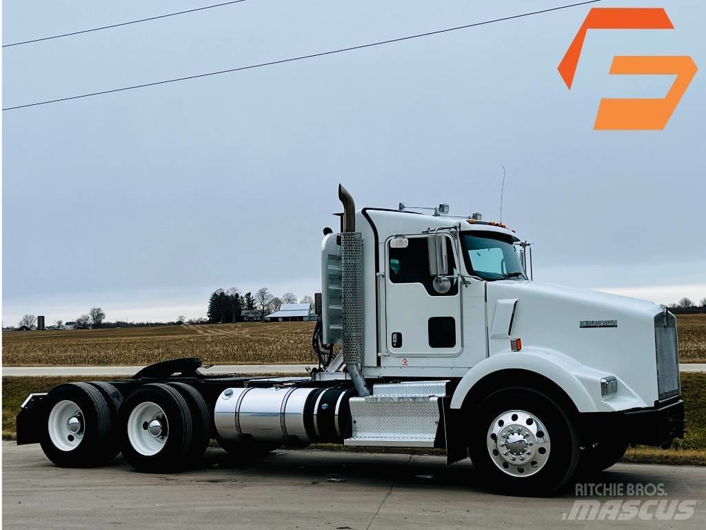 Kenworth T 800 Prime Movers