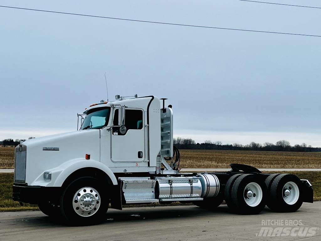Kenworth T 800 Prime Movers